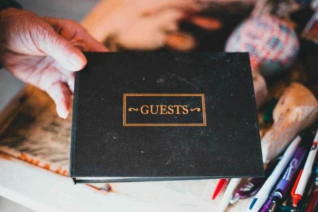 Crafting Compelling Content for Guest Posts
