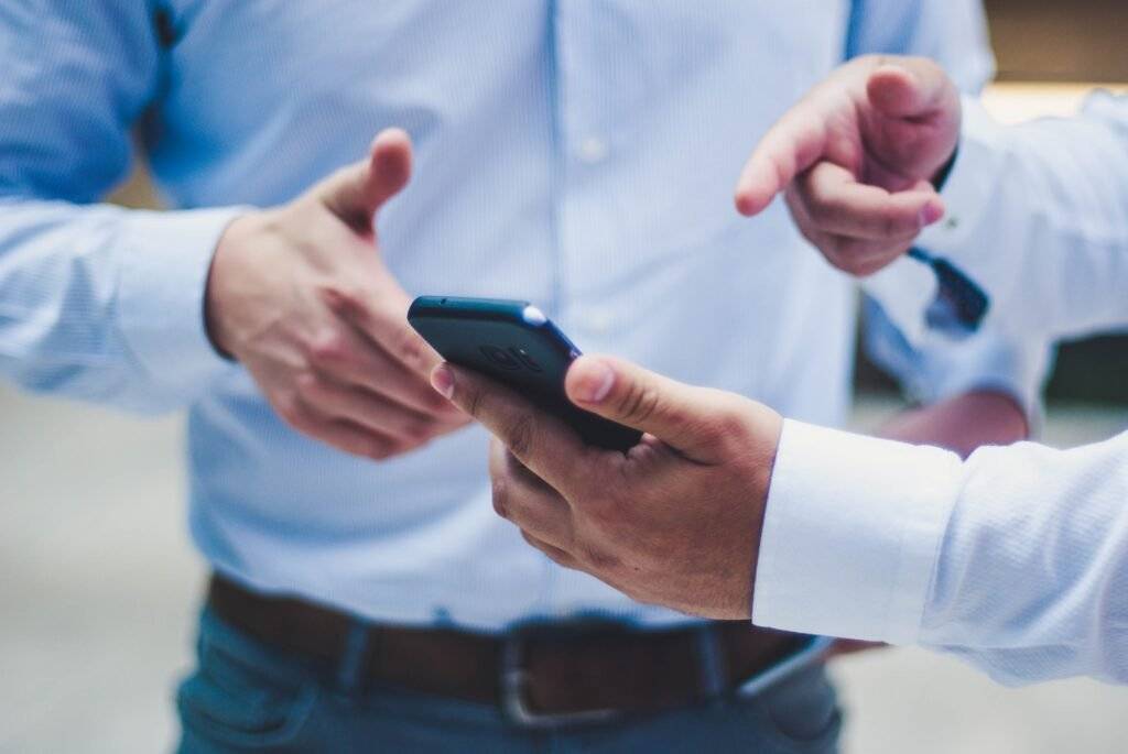 The Relationship Between Anchor Text and Link Relevance